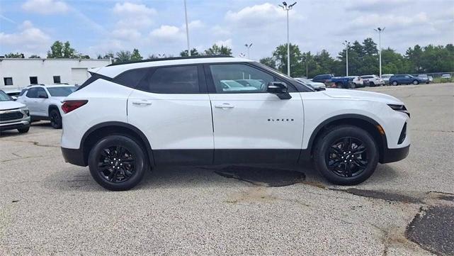 Photo of 2022 Summit White Chevrolet Blazer