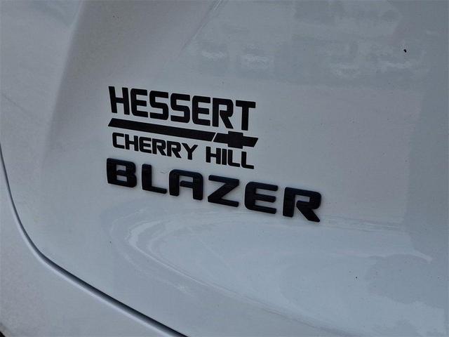 Photo of 2022 Summit White Chevrolet Blazer