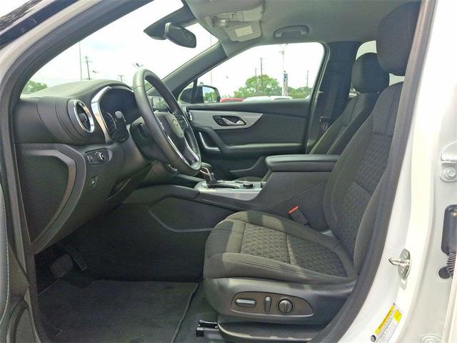 Photo of 2022 Summit White Chevrolet Blazer