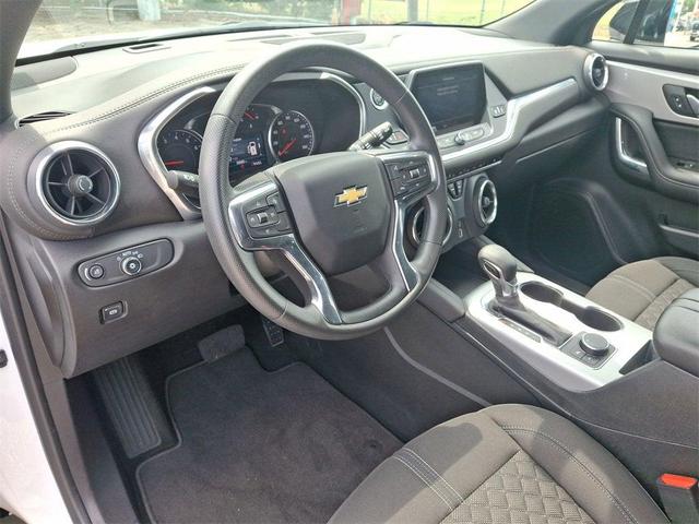 Photo of 2022 Summit White Chevrolet Blazer