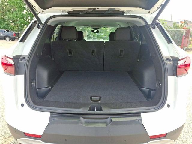 Photo of 2022 Summit White Chevrolet Blazer