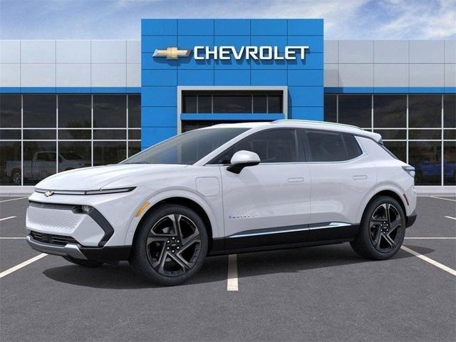 Photo of 2025 Summit White Chevrolet Equinox EV