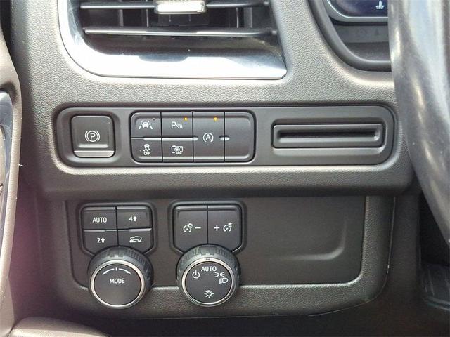 Photo of 2023 Summit White Chevrolet Suburban