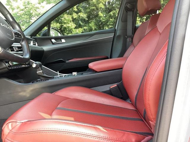 Photo of 2024 Wolf Gray Kia K5