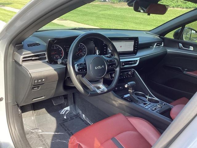 Photo of 2024 Wolf Gray Kia K5