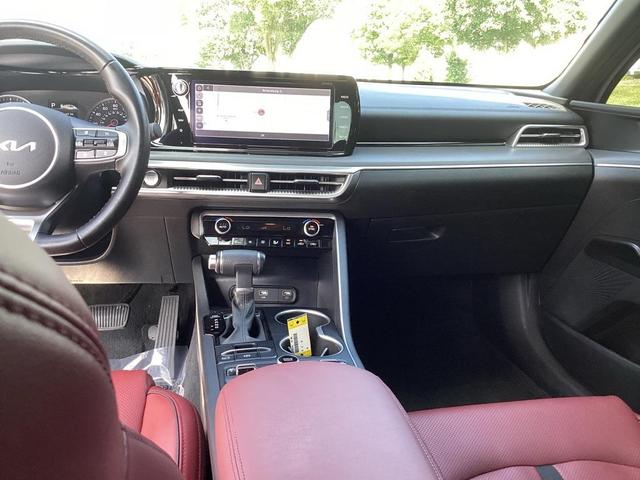 Photo of 2024 Wolf Gray Kia K5