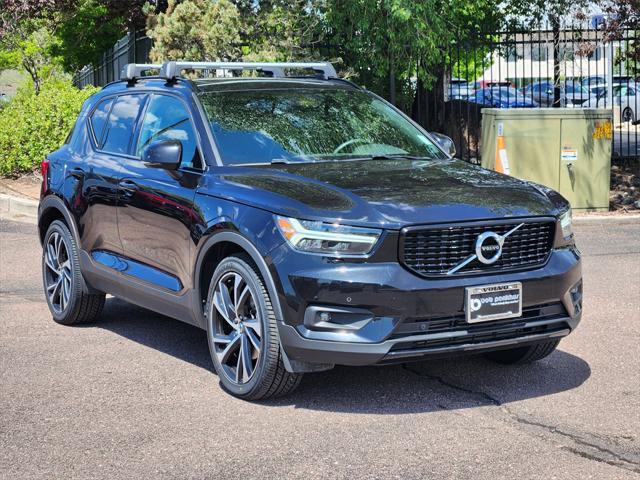 2022 Volvo XC40