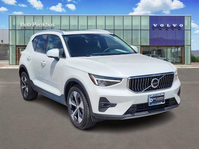 2025 Volvo XC40