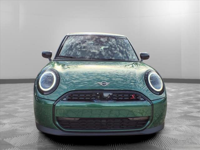 Photo of 2025 British Racing Green IV Metallic MINI Hardtop