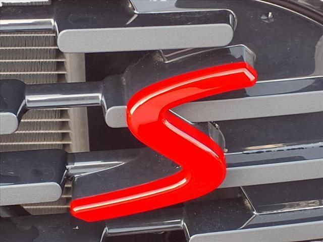 Photo of 2025 Chili Pepper Red MINI Countryman