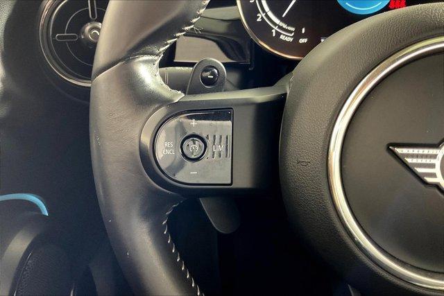 Photo of 2023 White Silver MINI Hardtop