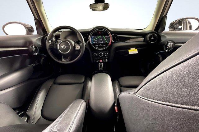 Photo of 2023 White Silver MINI Hardtop