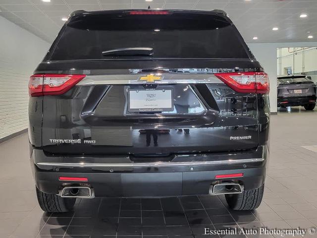 Photo of 2021 Mosaic Black Metallic Chevrolet Traverse