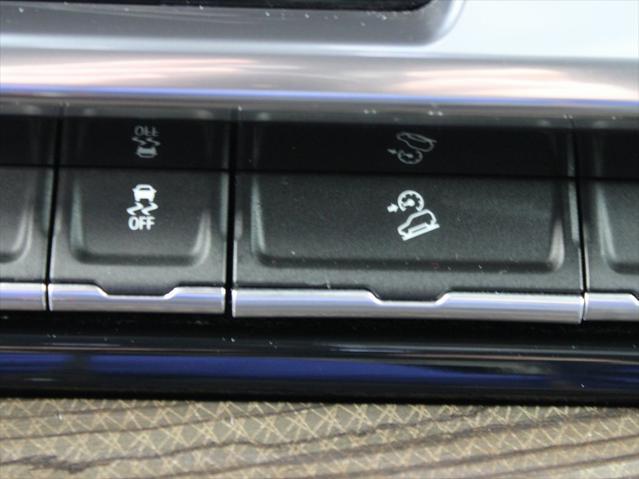 Photo of 2023 Summit White Chevrolet Silverado 1500