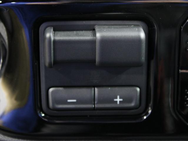 Photo of 2023 Summit White Chevrolet Silverado 1500
