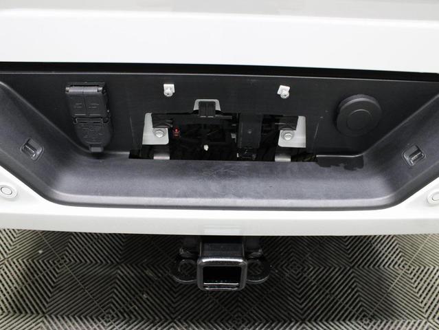 Photo of 2024 Summit White GMC Sierra 2500