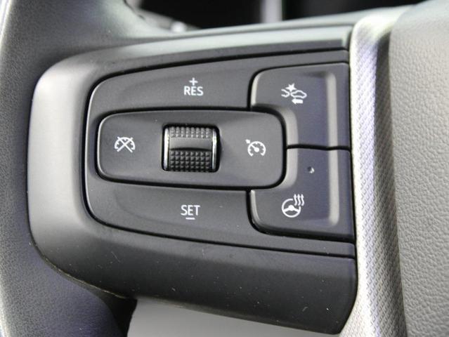 Photo of 2024 Summit White GMC Sierra 2500