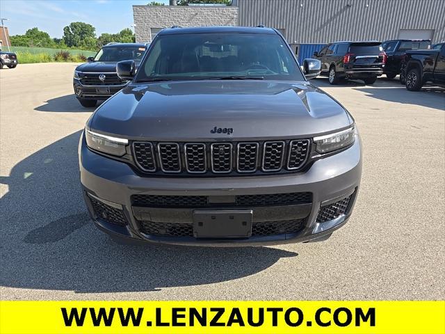 Photo of 2023 Baltic Gray Metallic Clearcoat Jeep Grand Cherokee L