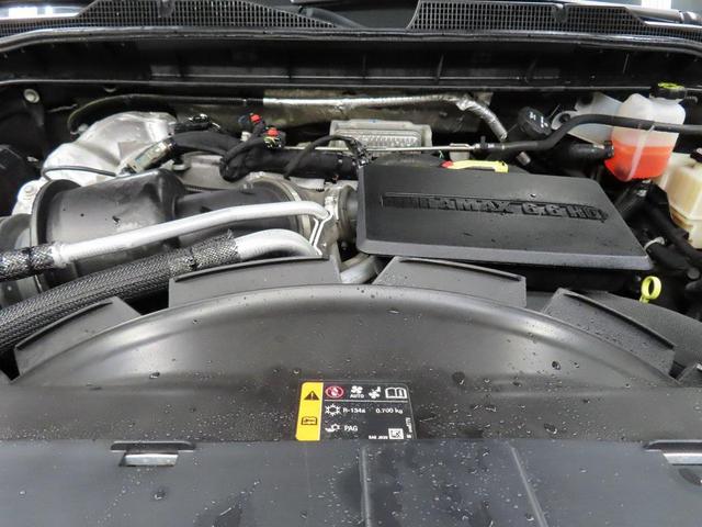 Photo of 2022 Iridescent Pearl Tricoat Chevrolet Silverado 3500