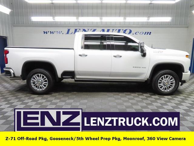 Photo of 2022 Iridescent Pearl Tricoat Chevrolet Silverado 3500
