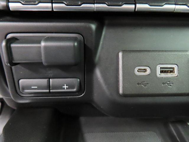 Photo of 2022 Iridescent Pearl Tricoat Chevrolet Silverado 3500