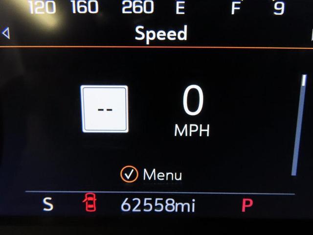 Photo of 2022 Iridescent Pearl Tricoat Chevrolet Silverado 3500