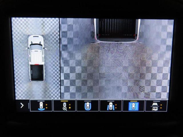 Photo of 2022 Iridescent Pearl Tricoat Chevrolet Silverado 3500