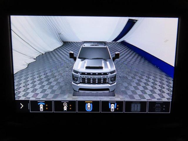 Photo of 2022 Iridescent Pearl Tricoat Chevrolet Silverado 3500