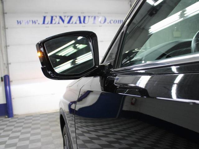 Photo of 2023 Majestic Black Pearl Acura MDX