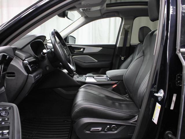 Photo of 2023 Majestic Black Pearl Acura MDX