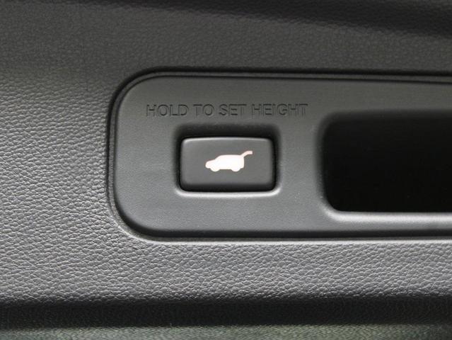 Photo of 2023 Majestic Black Pearl Acura MDX