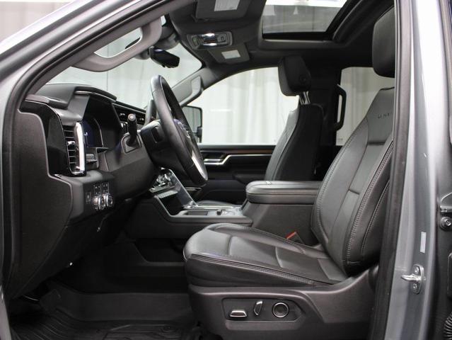 Photo of 2024 Sterling Metallic GMC Sierra 2500