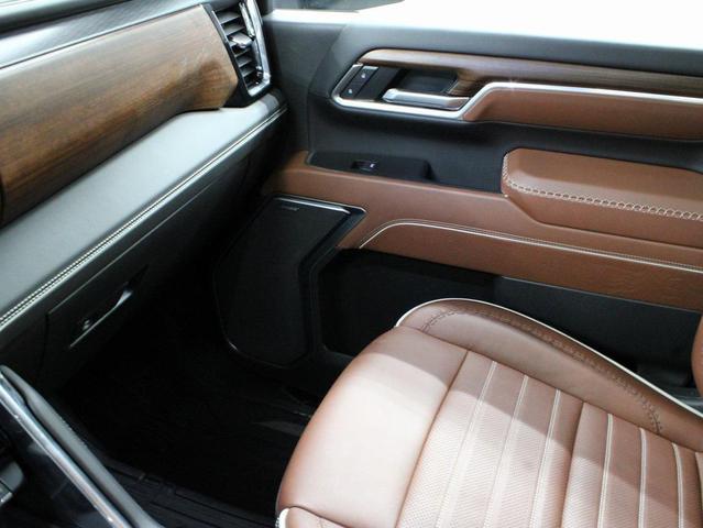 Photo of 2025 Onyx Black GMC Sierra 2500