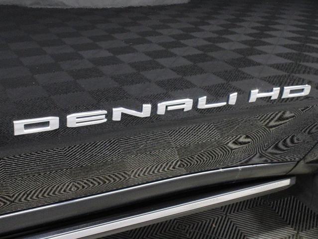 Photo of 2025 Onyx Black GMC Sierra 2500