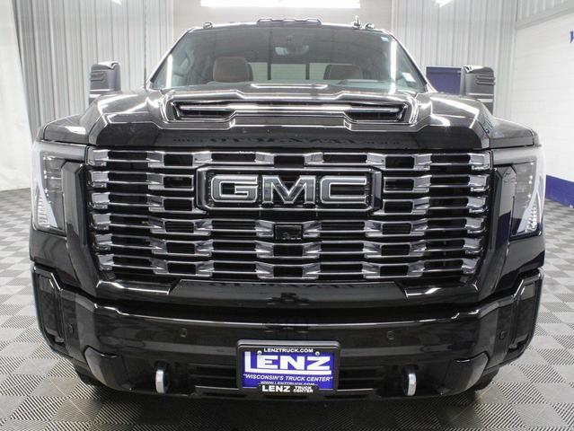 Photo of 2025 Onyx Black GMC Sierra 2500