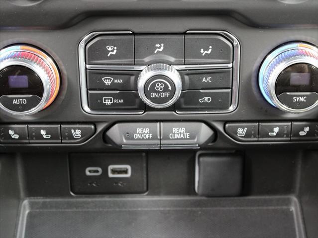 Photo of 2024 Onyx Black GMC Yukon XL