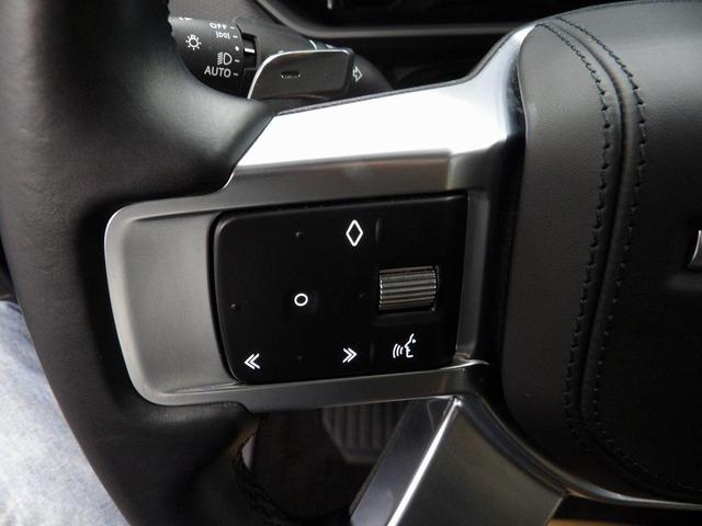 Photo of 2024 Santorini Black Metallic Land Rover Discovery