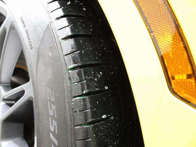 Photo of 2024 Yellow Splash Metallic Tri-coat Ford Mustang