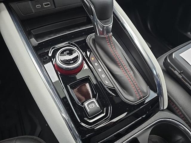 Photo of 2025 Sterling Metallic GMC Canyon