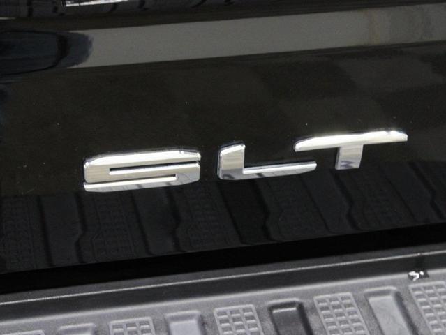 Photo of 2024 Onyx Black GMC Sierra 1500