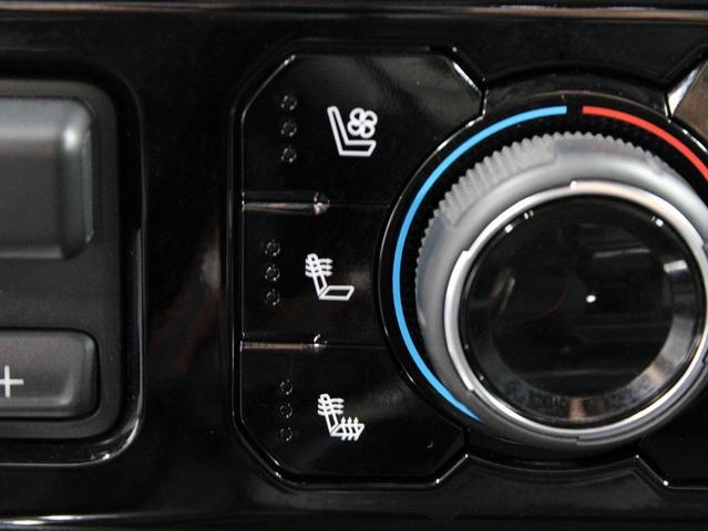 Photo of 2024 Black Chevrolet Silverado 2500