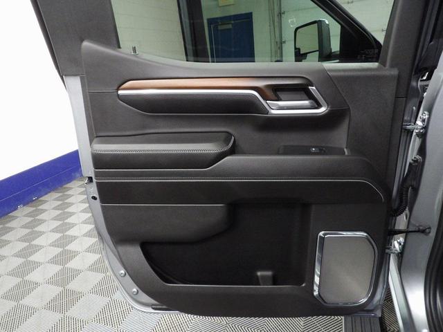 Photo of 2024 Sterling Metallic GMC Sierra 1500