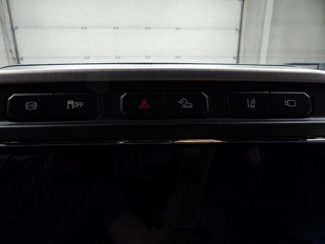 Photo of 2022 Iconic Silver Metallic Ford F-250