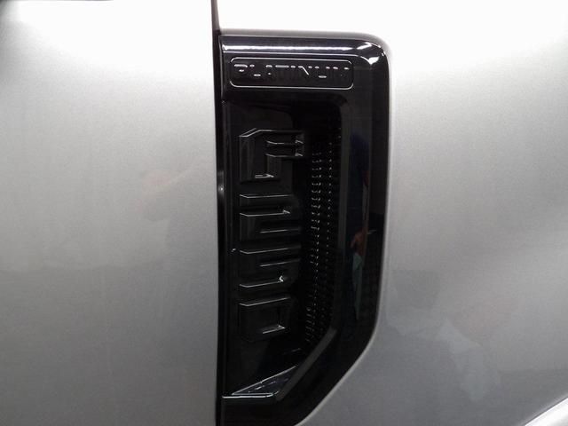 Photo of 2022 Iconic Silver Metallic Ford F-250