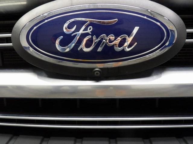 Photo of 2022 Iconic Silver Metallic Ford F-250