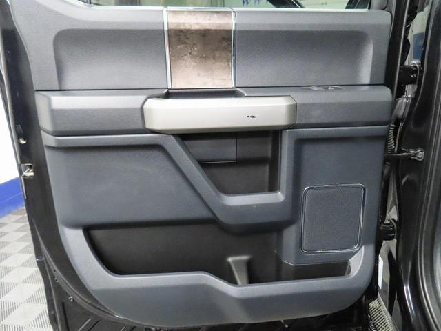Photo of 2022 Agate Black Metallic Ford F-250