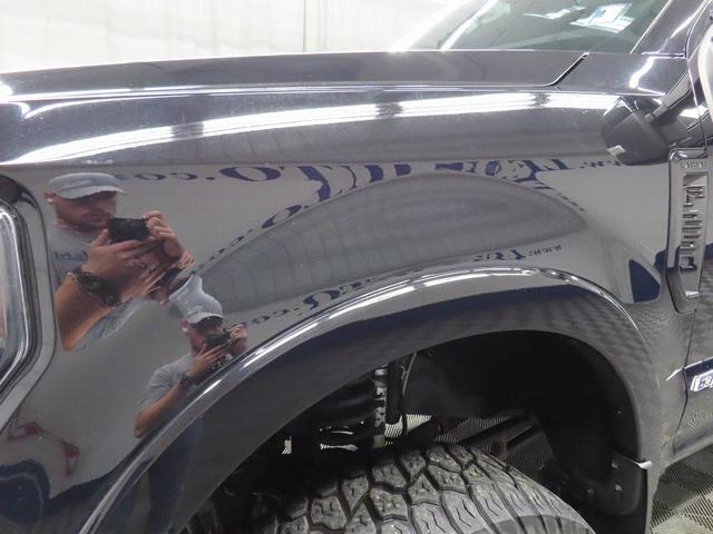 Photo of 2022 Agate Black Metallic Ford F-250