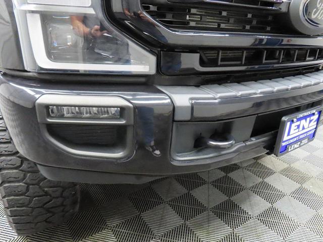 Photo of 2022 Agate Black Metallic Ford F-250
