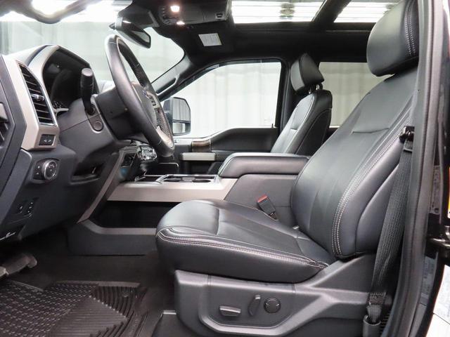 Photo of 2022 Agate Black Metallic Ford F-250