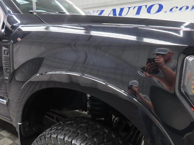 Photo of 2022 Agate Black Metallic Ford F-250